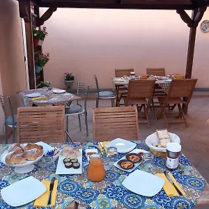 Letizia Couette-café